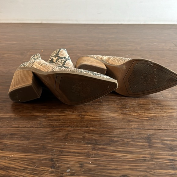 Vince Camuto - faux snake skin bootie - Picture 7 of 9